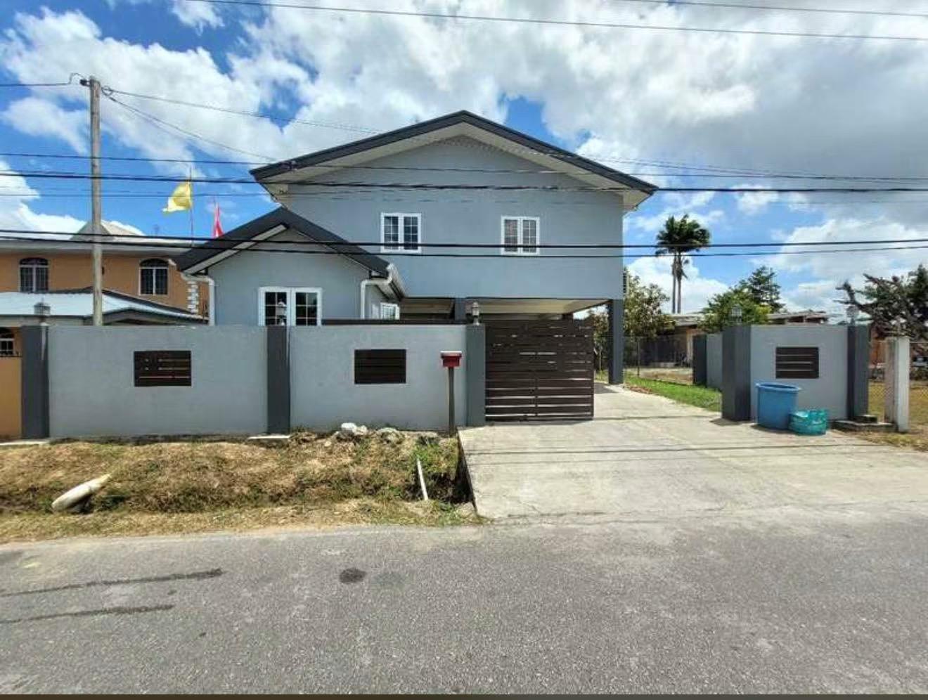 7 bedroom house in Arouca for sale 40% offer