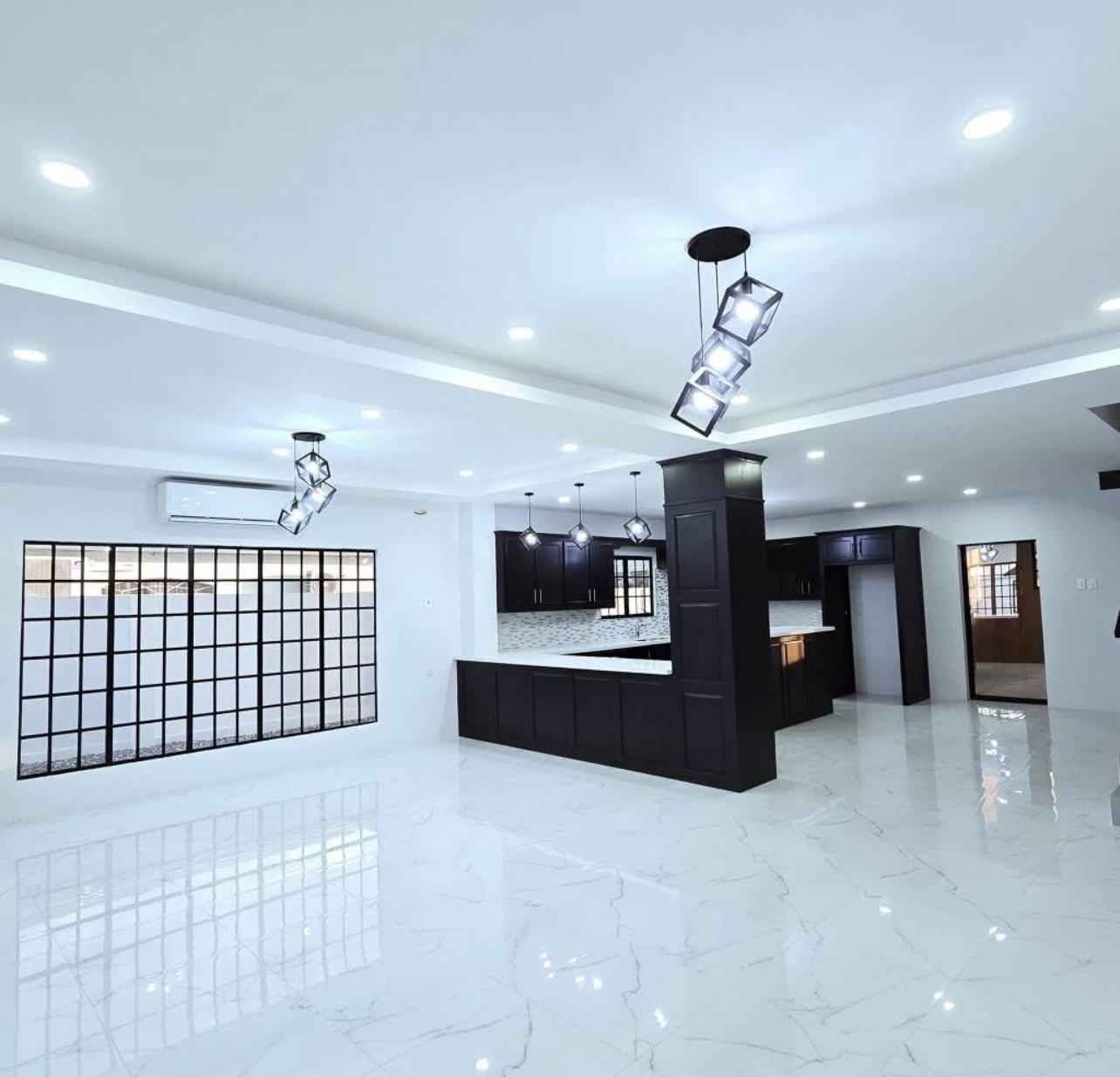 BRAND NEW 4 BEDROOM HOUSE, GASPARILLO.