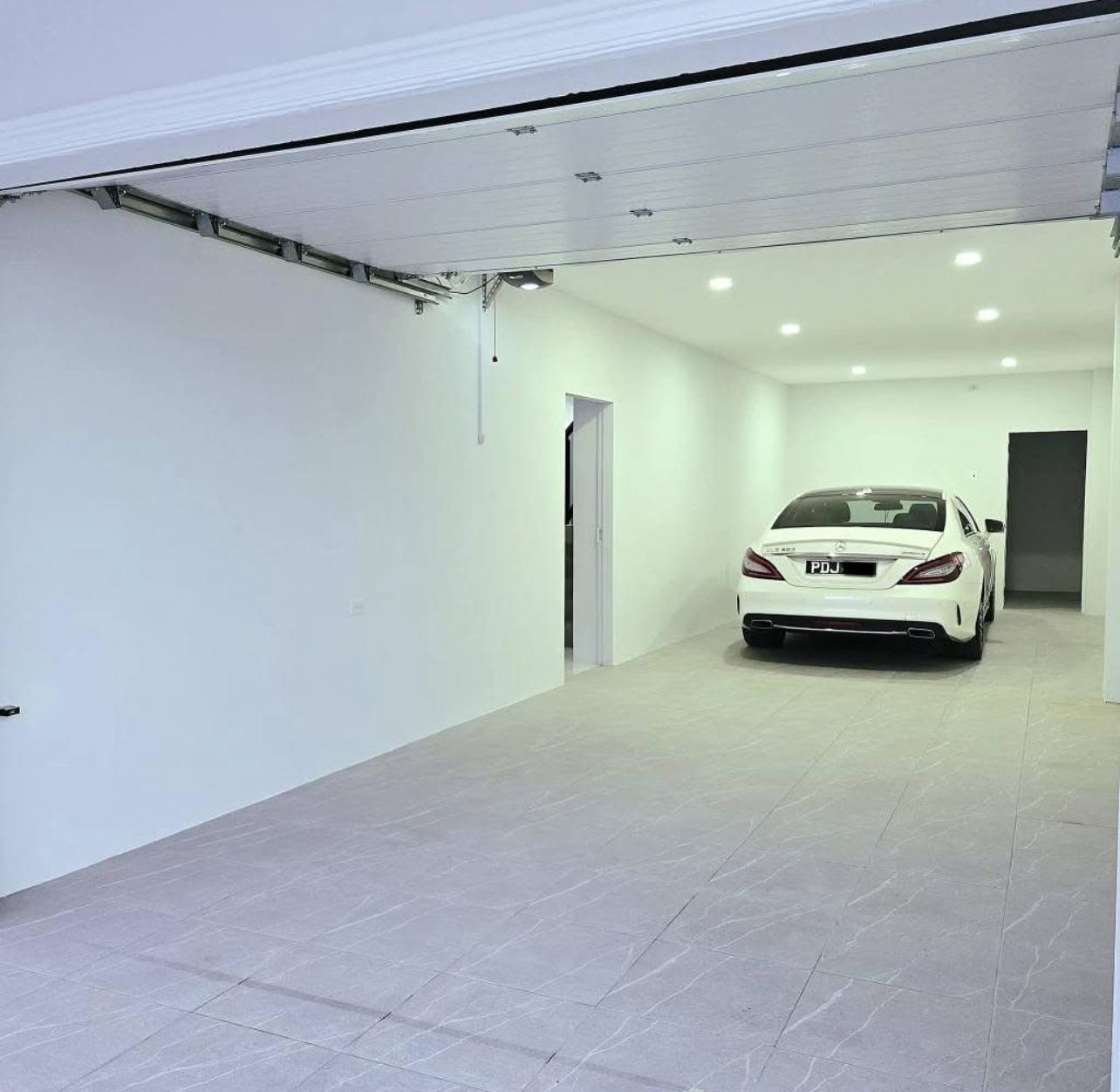 BRAND NEW 4 BEDROOM HOUSE, GASPARILLO.