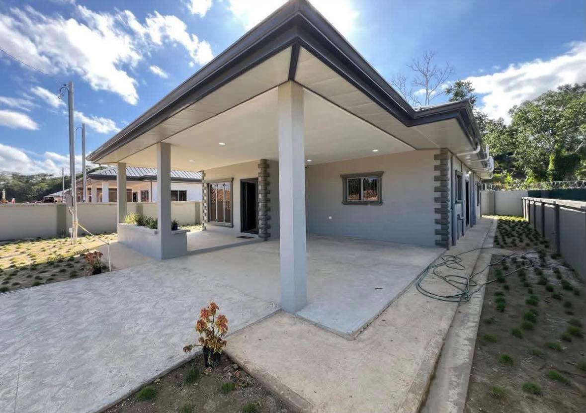 3 Bedroom house in Cherry Gardens Estate, San Raphael, Arima