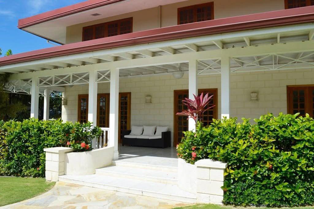4 Bedroom duplex in Ellerslie Park, St. Clair Enclave