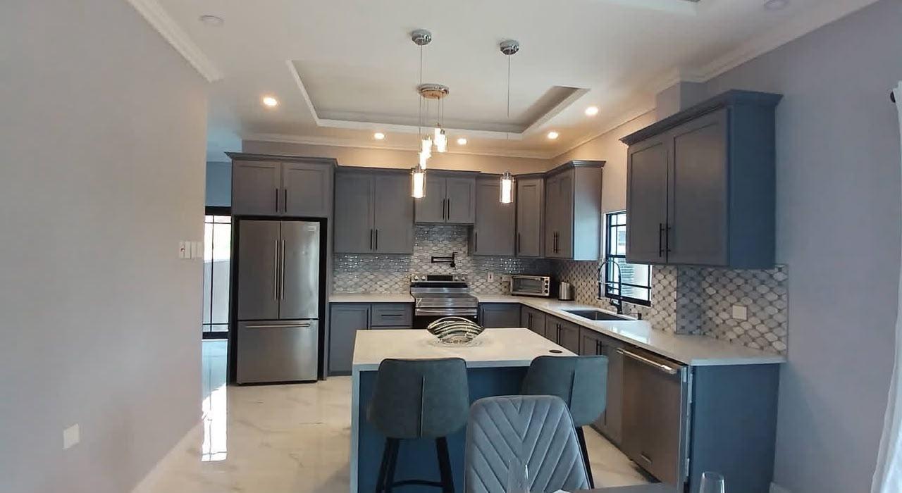 3 BEDROOMS EXCLUSIVE TOWNHOUSE DEVELOPMENT IN CENTRAL