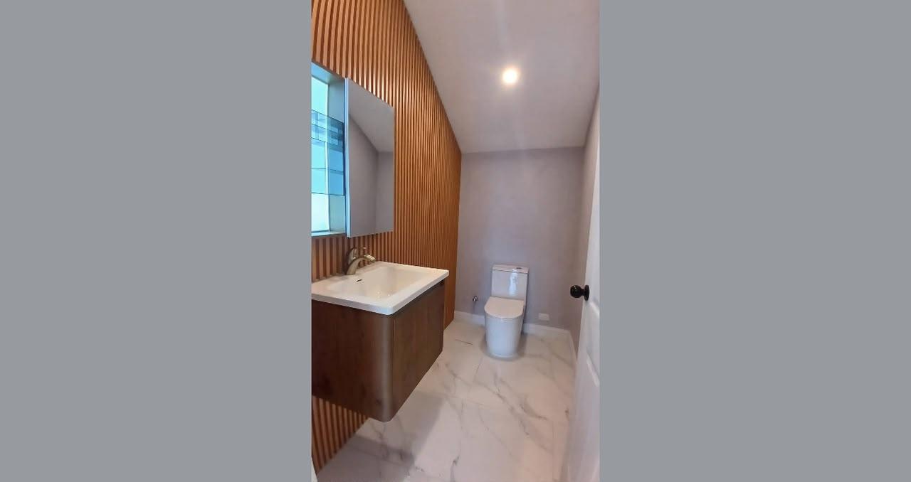3 BEDROOMS EXCLUSIVE TOWNHOUSE DEVELOPMENT IN CENTRAL